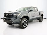 Used 2025 Toyota Tacoma TRD Off-Road image 3