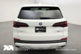 Used 2025 BMW X5 xDrive50e image 5