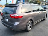 Used 2018 Toyota Sienna XLE image 5