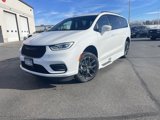 Used 2022 Chrysler Pacifica Touring-L w/ S Appearance Package image 2