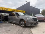 Used 2022 Chrysler Pacifica Touring-L image 4
