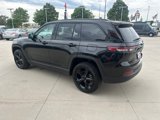 Used 2023 Jeep Grand Cherokee Altitude image 4