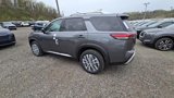 New 2025 Nissan Pathfinder Platinum image 4