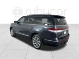 Used 2023 Lincoln Navigator Reserve image 3
