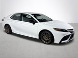 Used 2024 Toyota Camry SE image 4