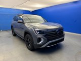 New 2025 Volkswagen Atlas Peak Edition SE image 2