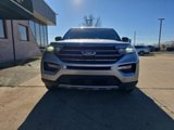 Used 2023 Ford Explorer XLT w/ Equipment Group 202A image 4
