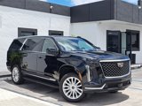 Used 2025 Cadillac Escalade ESV Luxury image 2
