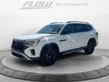 New 2025 Volkswagen Atlas Peak Edition SE image 3