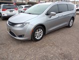 Used 2020 Chrysler Pacifica Touring-L image 3
