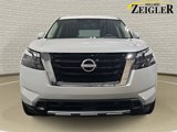 New 2025 Nissan Pathfinder Platinum image 2