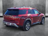 New 2025 Nissan Pathfinder SL image 2