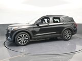 Used 2025 Ford Explorer ST-Line image 2