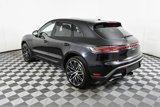 Used 2025 Porsche Macan w/ Premium Package Plus image 3