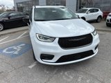 New 2025 Chrysler Pacifica Select image 4