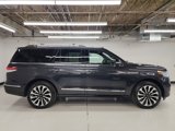 Used 2023 Lincoln Navigator Reserve image 4