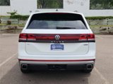 Used 2024 Volkswagen Atlas Peak Edition SE image 4