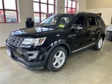 Used 2017 Ford Explorer XLT w/ Equipment Group 202A image 3