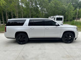 Used 2020 GMC Yukon XL SLT w/ Graphite Performance Edition image 5