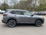Used 2025 Nissan Rogue SV image 4