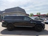 Used 2022 Lincoln Navigator L Reserve image 4