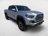 Used 2023 Toyota Tacoma TRD Off-Road image 3
