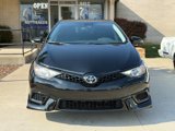 Used 2018 Toyota Corolla iM image 2