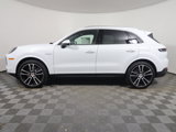New 2025 Porsche Cayenne E-Hybrid image 2