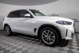 Used 2025 BMW X5 sDrive40i w/ Premium Package image 3