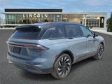 New 2025 Lincoln Nautilus Reserve image 4