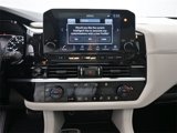 New 2025 Nissan Pathfinder SL w/ SL Premium Package image 4