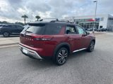 New 2025 Nissan Pathfinder Platinum image 5