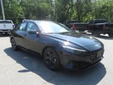 Used 2023 Hyundai Elantra SEL image 4