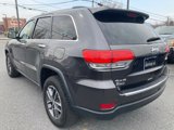 Used 2017 Jeep Grand Cherokee Limited image 6