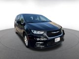 Used 2024 Chrysler Pacifica Touring-L image 3
