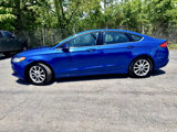 Used 2017 Ford Fusion SE w/ Fusion SE Technology Package image 2