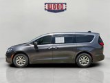 Used 2023 Chrysler Pacifica Touring-L image 4