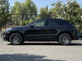 Used 2025 Porsche Macan image 2