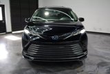 Used 2022 Toyota Sienna XLE image 3