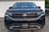 Used 2022 Volkswagen Taos SE w/ Panoramic Sunroof Package image 2