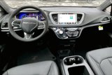 New 2025 Chrysler Pacifica Select image 6