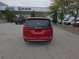 New 2026 Chrysler Pacifica Select image 5
