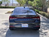 Used 2021 Hyundai Elantra SE image 5