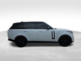 Used 2023 Land Rover Range Rover SE image 4
