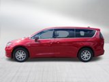 New 2026 Chrysler Pacifica Select image 4