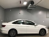 Used 2021 Volkswagen Jetta SE w/ SE Cold Weather Package image 2