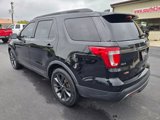 Used 2017 Ford Explorer XLT w/ Equipment Group 202A image 3
