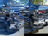 Used 2022 GMC Sierra 1500 SLT w/ SLT Convenience Package image 5
