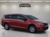 New 2025 Chrysler Pacifica Select image 3