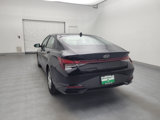 Used 2022 Hyundai Elantra SE image 6